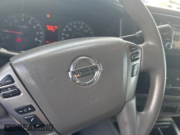 ✅ 2021 Nissan NV Cargo SL • VIN: 1N6AF0KY4MN808962 • Lot: 80459025. Wystawiony na Copart z przebiegiem 129 221 mil. Bezpłatny archiwum sprzedaży aukcyjnych z USA i szczegółowy raport historii pojazdu na DreamBid. Zdjęcie 13.