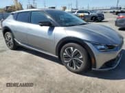 ✅ 2023 Kia EV6 Wind • VIN: KNDC3DLC7P5124412 • Лот: 66167044. Опубликован ранее на Copart с пробегом 4 305 миль. Бесплатный доступ к архиву аукционных продаж из США и подробный отчёт об истории автомобиля на DreamBid. Изображение 4.