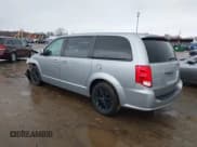✅ 2020 Dodge Grand Caravan SXT • VIN: 2C4RDGCG6LR228043 • Лот: 43783580. Опубликован ранее на IAAI с пробегом 209 393 миль. Бесплатный доступ к архиву аукционных продаж из США и подробный отчёт об истории автомобиля на DreamBid. Изображение 3.