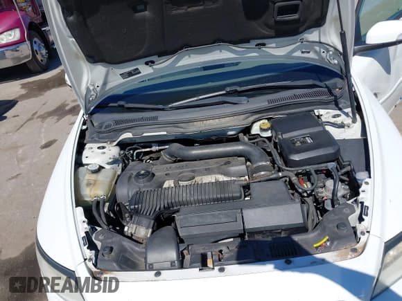 ✅ 2011 Volvo S40 • VIN: YV1672MS6B2540368 • Lot: 43170165. Listed on IAAI with 163,336 mi. Free auction sales archive from the USA and detailed vehicle history report at DreamBid. Image 10.