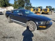 ✅ 2005 Ford Mustang Deluxe • VIN: 1ZVHT84N355247230 • Lot: 85817785. Wystawiony na Copart z przebiegiem 189 658 mil. Bezpłatny archiwum sprzedaży aukcyjnych z USA i szczegółowy raport historii pojazdu na DreamBid. Zdjęcie 4.