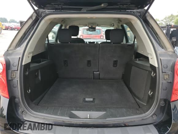 ✅ 2014 Chevrolet Equinox LS • VIN: 2GNFLEEK5E6173978 • Lot: 66725175. Wystawiony na Copart z przebiegiem 215 374 mil. Bezpłatny archiwum sprzedaży aukcyjnych z USA i szczegółowy raport historii pojazdu na DreamBid. Zdjęcie 6.