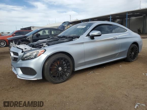 ✅ 2017 Mercedes-Benz C 300 • VIN: WDDWJ4KB3HF525792 • Lot: 81635565. Wystawiony na Copart z przebiegiem 35 974 mil. Bezpłatny archiwum sprzedaży aukcyjnych z USA i szczegółowy raport historii pojazdu na DreamBid. Zdjęcie 1.