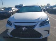 ✅ 2022 Lexus ES 300h Luxury • VIN: 58AEA1C14NU021371 • Лот: 41831043. Опубликован ранее на IAAI с пробегом 10 690 миль. Бесплатный доступ к архиву аукционных продаж из США и подробный отчёт об истории автомобиля на DreamBid. Изображение 12.