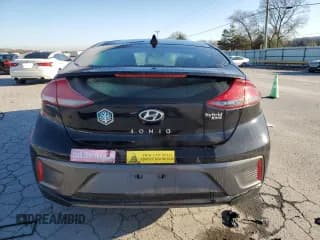 ✅ 2021 Hyundai Ioniq Blue • VIN: KMHC65LC2MU255550 • Lot: 49735265. Wystawiony na Copart z przebiegiem 81 756 mil. Bezpłatny archiwum sprzedaży aukcyjnych z USA i szczegółowy raport historii pojazdu na DreamBid. Zdjęcie 6.