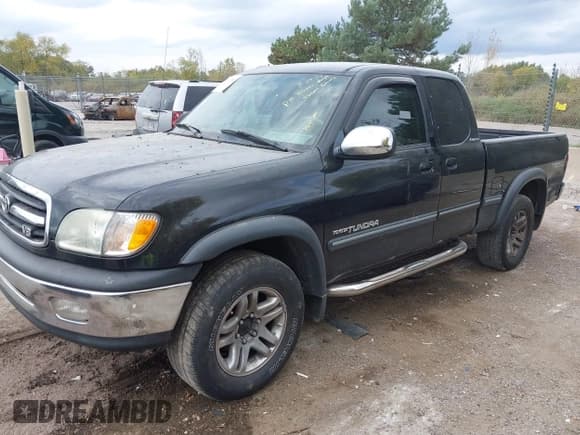 ✅ 2002 Toyota Tundra SR5 • VIN: 5TBBT44132S299938 • Лот: 43371258. Опубликован ранее на IAAI с пробегом 115 473 миль. Бесплатный доступ к архиву аукционных продаж из США и подробный отчёт об истории автомобиля на DreamBid. Изображение 2.