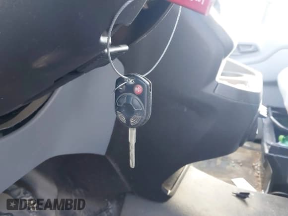 ✅ 2017 Ford Transit • VIN: 1FTYE1YM1HKA37236 • Lot: 41353640. Wystawiony na IAAI z przebiegiem Nie podano. Bezpłatny archiwum sprzedaży aukcyjnych z USA i szczegółowy raport historii pojazdu na DreamBid. Zdjęcie 11.