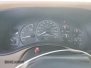 ✅ 2001 Chevrolet Silverado 2500HD • VIN: 1GCHK231X1F188974 • Lot: 57675615. Wystawiony na Copart z przebiegiem 109 852 mil. Bezpłatny archiwum sprzedaży aukcyjnych z USA i szczegółowy raport historii pojazdu na DreamBid. Zdjęcie 9.