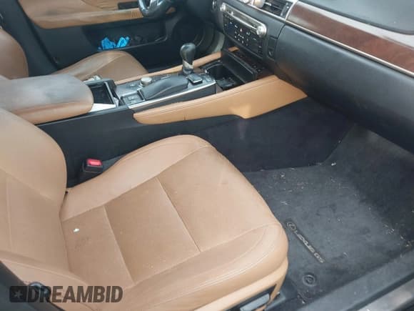 ✅ 2013 Lexus GS 350 • VIN: JTHCE1BL0D5005931 • Lot: 43902908. Wystawiony na IAAI z przebiegiem 300 962 mil. Bezpłatny archiwum sprzedaży aukcyjnych z USA i szczegółowy raport historii pojazdu na DreamBid. Zdjęcie 5.