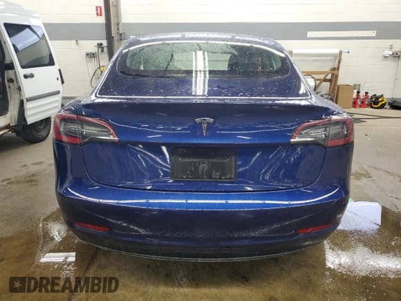 ✅ 2022 Tesla Model 3 • VIN: 5YJ3E1EA4NF304592 • Lot: 93401025. Wystawiony na Copart z przebiegiem 102 770 mil. Bezpłatny archiwum sprzedaży aukcyjnych z USA i szczegółowy raport historii pojazdu na DreamBid. Zdjęcie 6.