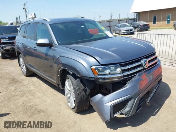 ✅ 2019 Volkswagen Atlas SEL • VIN: 1V2ER2CA5KC555568 • Lot: 42050516. Listed on IAAI with 71,599 mi. Free auction sales archive from the USA and detailed vehicle history report at DreamBid. Image 1.