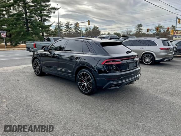 ✅ 2019 Audi Q8 Prestige • VIN: WA1FVAF15KD014144 • Lot: 93785365. Listed on Copart with 118,058 mi. Free auction sales archive from the USA and detailed vehicle history report at DreamBid. Image 3.