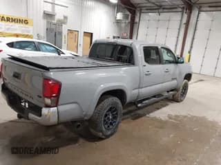 ✅ 2021 Toyota Tacoma SR5 • VIN: 3TMDZ5BN6MM109787 • Lot: 43268095. Wystawiony na IAAI z przebiegiem 173 118 mil. Bezpłatny archiwum sprzedaży aukcyjnych z USA i szczegółowy raport historii pojazdu na DreamBid. Zdjęcie 4.