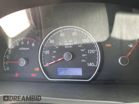 ✅ 2009 Hyundai Elantra SE • VIN: KMHDU46DX9U815430 • Lot: 58084935. Wystawiony na Copart z przebiegiem 183 412 mil mil. Skorzystaj z bezpłatnego archiwum sprzedaży aukcyjnych z USA i zobacz szczegółowy raport historii pojazdu na DreamBid. Zdjęcie 9.