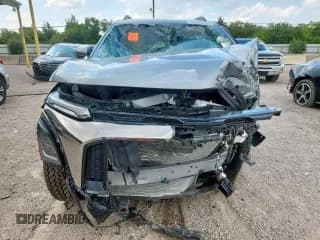 ✅ 2025 Chevrolet Equinox FWD ACTIV • VIN: 3GNAXKEG0SL239613 • Lot: 67438845. Wystawiony na Copart z przebiegiem 15 525 mil. Bezpłatny archiwum sprzedaży aukcyjnych z USA i szczegółowy raport historii pojazdu na DreamBid. Zdjęcie 5.