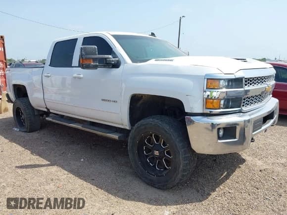 ✅ 2019 Chevrolet Silverado 2500HD LT • VIN: 1GC1KSEY5KF121647 • Лот: 41936127. Опубликован ранее на IAAI с пробегом 117 059 миль. Бесплатный доступ к архиву аукционных продаж из США и подробный отчёт об истории автомобиля на DreamBid. Изображение 1.
