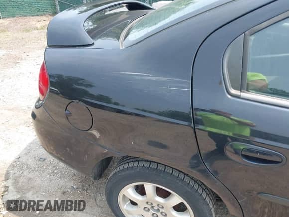 2005 Dodge Neon SXT z VIN 1B3ES56C05D185103, wystawiony jako IAAI lot #42435570 z przebiegiem 42 422 mil mil oraz . Historia ofert i sprzedaży dostępna na DreamBid. Obrazek 19.