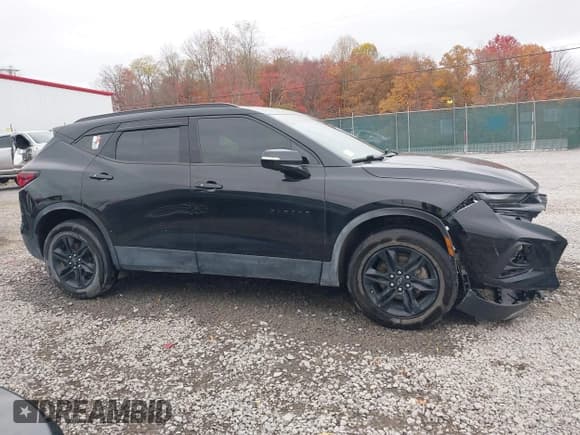 ✅ 2020 Chevrolet Blazer LT • VIN: 3GNKBHR4XLS682705 • Lot: 43540534. Listed on IAAI with 133,416 mi. Free auction sales archive from the USA and detailed vehicle history report at DreamBid. Image 14.