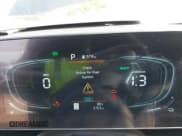 ✅ 2025 Kia Niro SX • VIN: KNDCT3LE8S5218481 • Lot: 42819172. Wystawiony na IAAI z przebiegiem 2 763 mil. Bezpłatny archiwum sprzedaży aukcyjnych z USA i szczegółowy raport historii pojazdu na DreamBid. Zdjęcie 7.