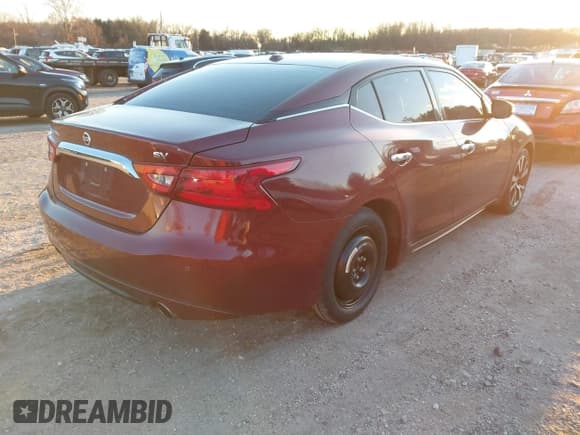 ✅ 2017 Nissan Maxima SV • VIN: 1N4AA6AP7HC443827 • Lot: 43926649. Listed on IAAI with 103,907 mi. Free auction sales archive from the USA and detailed vehicle history report at DreamBid. Image 4.