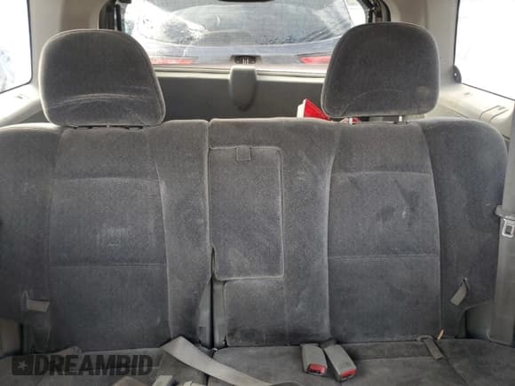 ✅ 2002 Hyundai Santa Fe GLS • VIN: KM8SC73D92U175975 • Лот: 71291915. Опубликован ранее на Copart с пробегом 124 648 миль. Бесплатный доступ к архиву аукционных продаж из США и подробный отчёт об истории автомобиля на DreamBid. Изображение 10.