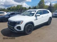 ✅ 2024 Volkswagen Atlas SE • VIN: 1V2KE2CA1RC263988 • Lot: 43208779. Wystawiony na IAAI z przebiegiem 11 620 mil. Bezpłatny archiwum sprzedaży aukcyjnych z USA i szczegółowy raport historii pojazdu na DreamBid. Zdjęcie 17.