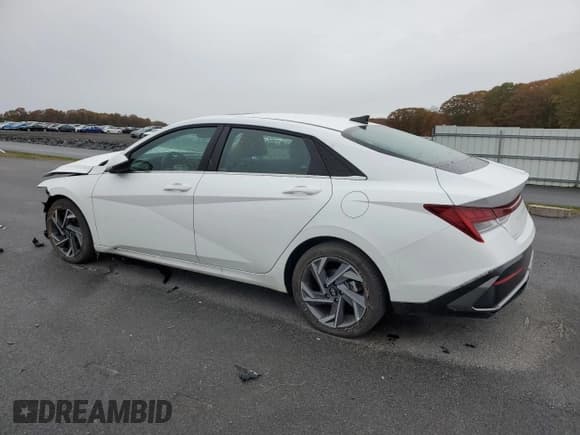 ✅ 2025 Hyundai Elantra Limited • VIN: KMHLP4DG1SU030350 • Лот: 90933925. Опубликован ранее на Copart с пробегом 9 412 миль. Бесплатный доступ к архиву аукционных продаж из США и подробный отчёт об истории автомобиля на DreamBid. Изображение 2.