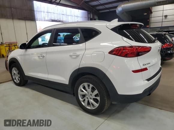✅ 2021 Hyundai Tucson Value • VIN: KM8J3CA43MU293000 • Лот: 92652115. Опубликован ранее на Copart с пробегом 108 602 миль. Бесплатный доступ к архиву аукционных продаж из США и подробный отчёт об истории автомобиля на DreamBid. Изображение 2.