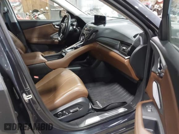 ✅ 2020 Acura RDX Technology • VIN: 5J8TC2H57LL020623 • Лот: 43669194. Опубликован ранее на IAAI с пробегом 51 057 миль. Бесплатный доступ к архиву аукционных продаж из США и подробный отчёт об истории автомобиля на DreamBid. Изображение 5.