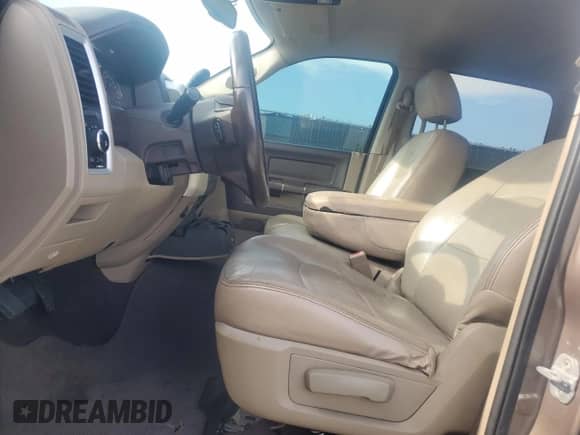 2009 Dodge 1500 Sport z VIN 1D3HB13T79J509672, wystawiony jako Copart lot #65838145 z przebiegiem 242 597 mil mil oraz Czysty tytuł • Clean title. Historia ofert i sprzedaży dostępna na DreamBid. Obrazek 7.