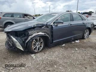 ✅ 2013 Lincoln MKZ • VIN: 3LN6L2GK5DR811184 • Lot: 68819535. Wystawiony na Copart z przebiegiem 131 727 mil. Bezpłatny archiwum sprzedaży aukcyjnych z USA i szczegółowy raport historii pojazdu na DreamBid. Zdjęcie 1.