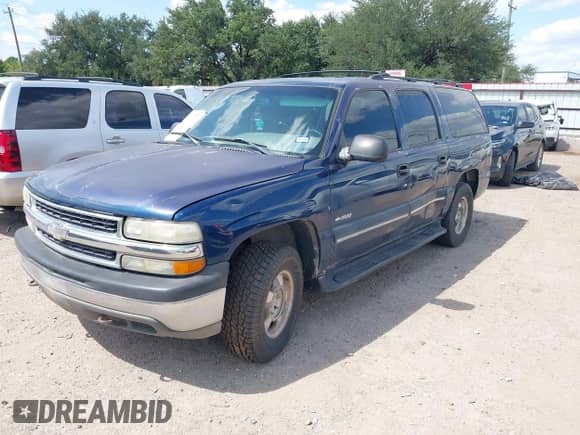 2000 Chevrolet Suburban LT with VIN 3GNFK16T7YG115575, listed as a IAAI auction lot 43325839 with 228,019 mi miles and . Bid and sale history available at DreamBid. Image 2.