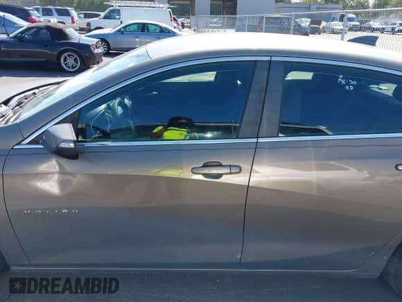 2017 Chevrolet Malibu LT with VIN 1G1ZE5ST0HF150785, listed as a IAAI auction lot 43183540 with 145,316 mi miles and . Bid and sale history available at DreamBid. Image 14.