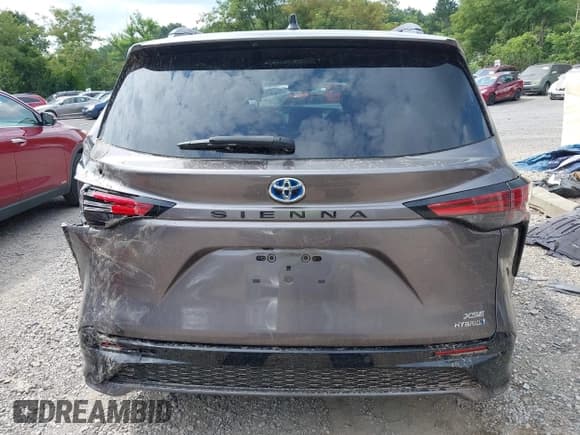 ✅ 2021 Toyota Sienna XSE • VIN: 5TDXRKEC7MS065630 • Лот: 42860143. Опубликован ранее на IAAI с пробегом 38 089 миль. Бесплатный доступ к архиву аукционных продаж из США и подробный отчёт об истории автомобиля на DreamBid. Изображение 17.