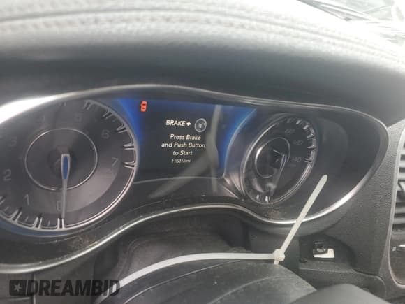 ✅ 2020 Chrysler 300 Limited • VIN: 2C3CCAKG7LH128566 • Lot: 66198025. Listed on Copart with 116,315 mi. Free auction sales archive from the USA and detailed vehicle history report at DreamBid. Image 9.