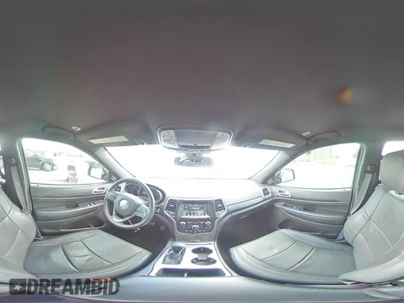 ✅ 2019 Jeep Grand Cherokee Upland • VIN: 1C4RJFAGXKC820333 • Lot: 68912085. Listed on Copart with 71,637 mi. Free auction sales archive from the USA and detailed vehicle history report at DreamBid. Image 16.