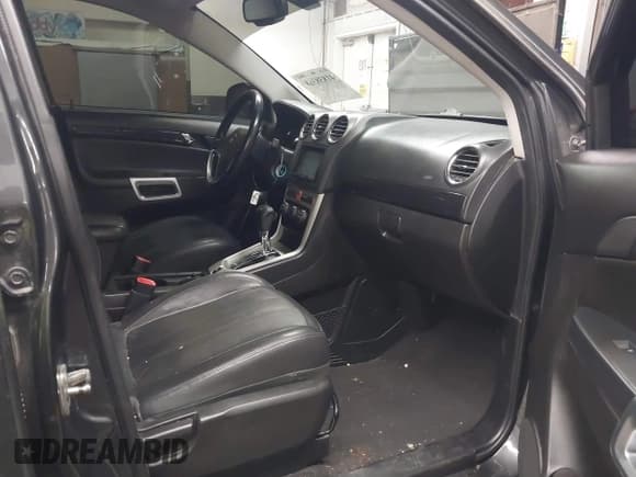 ✅ 2015 Chevrolet Captiva Sport LTZ • VIN: 3GNAL4EK3FS515323 • Lot: 41838368. Wystawiony na IAAI z przebiegiem 158 415 mil. Bezpłatny archiwum sprzedaży aukcyjnych z USA i szczegółowy raport historii pojazdu na DreamBid. Zdjęcie 5.