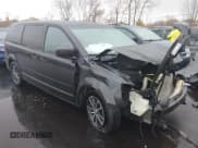 ✅ 2014 Dodge Grand Caravan SXT • VIN: 2C4RDGCG9ER118803 • Lot: 43521627. Wystawiony na IAAI z przebiegiem 229 932 mil. Bezpłatny archiwum sprzedaży aukcyjnych z USA i szczegółowy raport historii pojazdu na DreamBid. Zdjęcie 1.