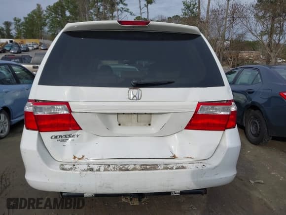 ✅ 2006 Honda Odyssey EX-L • VIN: 5FNRL38636B456707 • Lot: 43824746. Listed on IAAI with 300,979 mi. Free auction sales archive from the USA and detailed vehicle history report at DreamBid. Image 6.