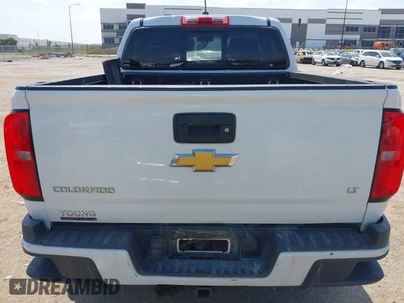 ✅ 2016 Chevrolet Colorado 2WD LT • VIN: 1GCGSCE35G1301283 • Лот: 43223233. Опубликован ранее на IAAI с пробегом 174 812 миль. Бесплатный доступ к архиву аукционных продаж из США и подробный отчёт об истории автомобиля на DreamBid. Изображение 16.