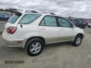 ✅ 2000 Lexus RX 300 • VIN: JT6GF10U3Y0070536 • Лот: 84631225. Опубликован ранее на Copart с пробегом 274 838 миль. Бесплатный доступ к архиву аукционных продаж из США и подробный отчёт об истории автомобиля на DreamBid. Изображение 3.