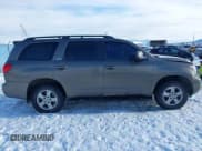 ✅ 2012 Toyota Sequoia SR5 • VIN: 5TDBY5G11CS071643 • Лот: 41548352. Опубликован ранее на IAAI с пробегом 175 509 миль. Бесплатный доступ к архиву аукционных продаж из США и подробный отчёт об истории автомобиля на DreamBid. Изображение 13.