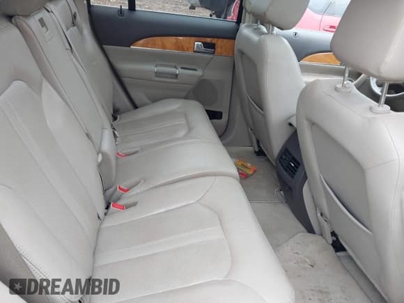 ✅ 2013 Lincoln MKX • VIN: 2LMDJ8JK0DBL20646 • Lot: 42806388. Wystawiony na IAAI z przebiegiem 186 753 mil. Bezpłatny archiwum sprzedaży aukcyjnych z USA i szczegółowy raport historii pojazdu na DreamBid. Zdjęcie 8.