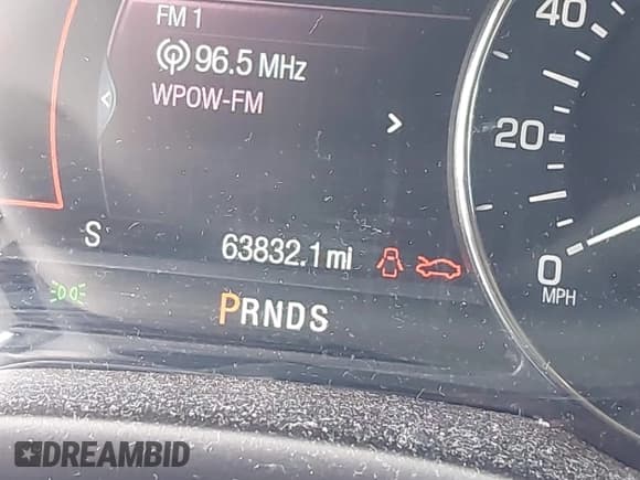 ✅ 2019 Lincoln MKC Select • VIN: 5LMCJ2C99KUL08014 • Lot: 43123646. Wystawiony na IAAI z przebiegiem 63 832 mil. Bezpłatny archiwum sprzedaży aukcyjnych z USA i szczegółowy raport historii pojazdu na DreamBid. Zdjęcie 15.