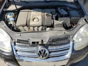 ✅ 2007 Volkswagen Jetta Wolfsburg Edition • VIN: 3VWEF81K97M067798 • Лот: 71356455. Опубликован ранее на Copart с пробегом 176 650 миль. Бесплатный доступ к архиву аукционных продаж из США и подробный отчёт об истории автомобиля на DreamBid. Изображение 11.