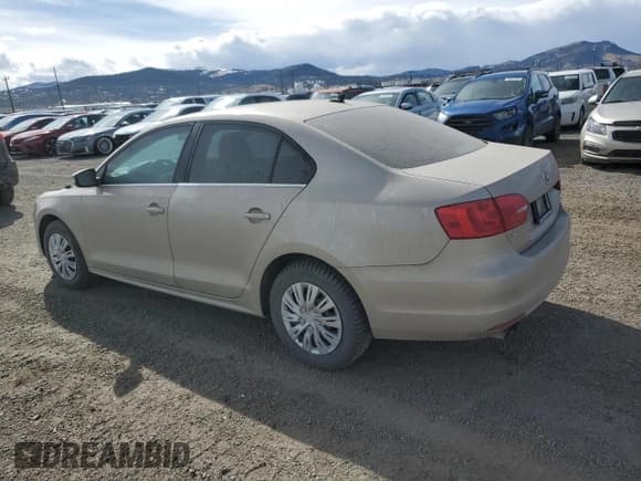 ✅ 2013 Volkswagen Jetta SE • VIN: 3VWDX7AJ2DM254273 • Lot: 49762265. Wystawiony na Copart z przebiegiem 135 012 mil. Bezpłatny archiwum sprzedaży aukcyjnych z USA i szczegółowy raport historii pojazdu na DreamBid. Zdjęcie 2.