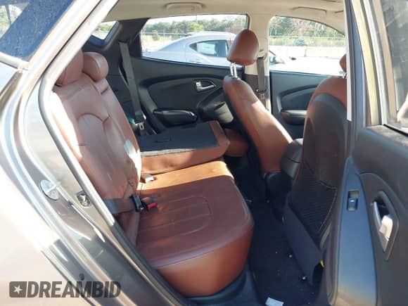 ✅ 2011 Hyundai Tucson GLS • VIN: KM8JU3AC0BU197293 • Лот: 43122730. Размещён на IAAI с пробегом 96 729 миль миль. Получите бесплатный доступ к архиву аукционных продаж из США и посмотрите подробный отчёт об истории автомобиля на DreamBid. Изображение 8.