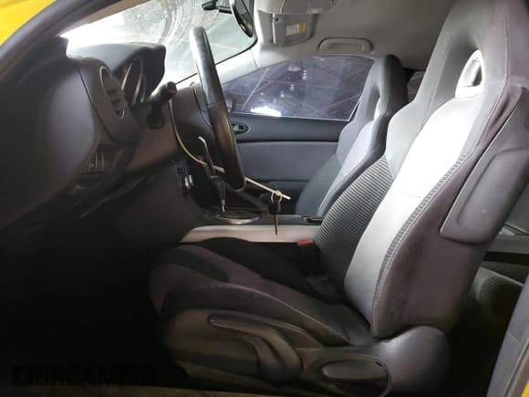 ✅ 2004 Mazda RX-8 • VIN: JM1FE17N940139455 • Lot: 93734085. Wystawiony na Copart z przebiegiem 118 764 mil. Bezpłatny archiwum sprzedaży aukcyjnych z USA i szczegółowy raport historii pojazdu na DreamBid. Zdjęcie 7.