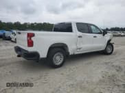 ✅ 2022 Chevrolet Silverado 1500 Work Truck • VIN: 1GCPAAEK8NZ624093 • Lot: 70552245. Wystawiony na Copart z przebiegiem 96 336 mil. Bezpłatny archiwum sprzedaży aukcyjnych z USA i szczegółowy raport historii pojazdu na DreamBid. Zdjęcie 3.