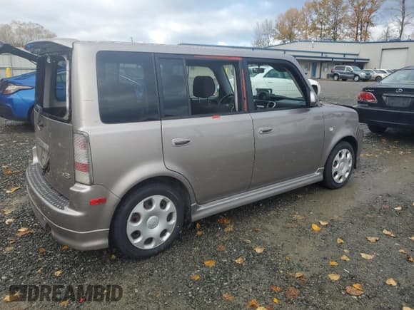 ✅ 2005 Scion xB • VIN: JTLKT324850195956 • Лот: 92087585. Опубликован ранее на Copart с пробегом Не указан. Бесплатный доступ к архиву аукционных продаж из США и подробный отчёт об истории автомобиля на DreamBid. Изображение 3.